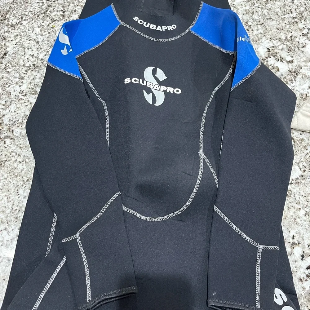 Scubapro Full Length Wetsuit 3/2mm XL - Picture 1 of 8